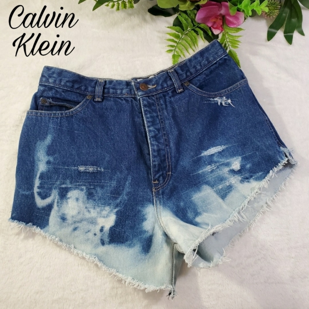 Last chance! Closet Closing! Calvin Klein Vintage high waist shorts size 2